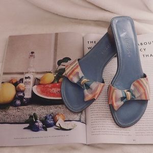 ☑️ Apostrophe Sandals